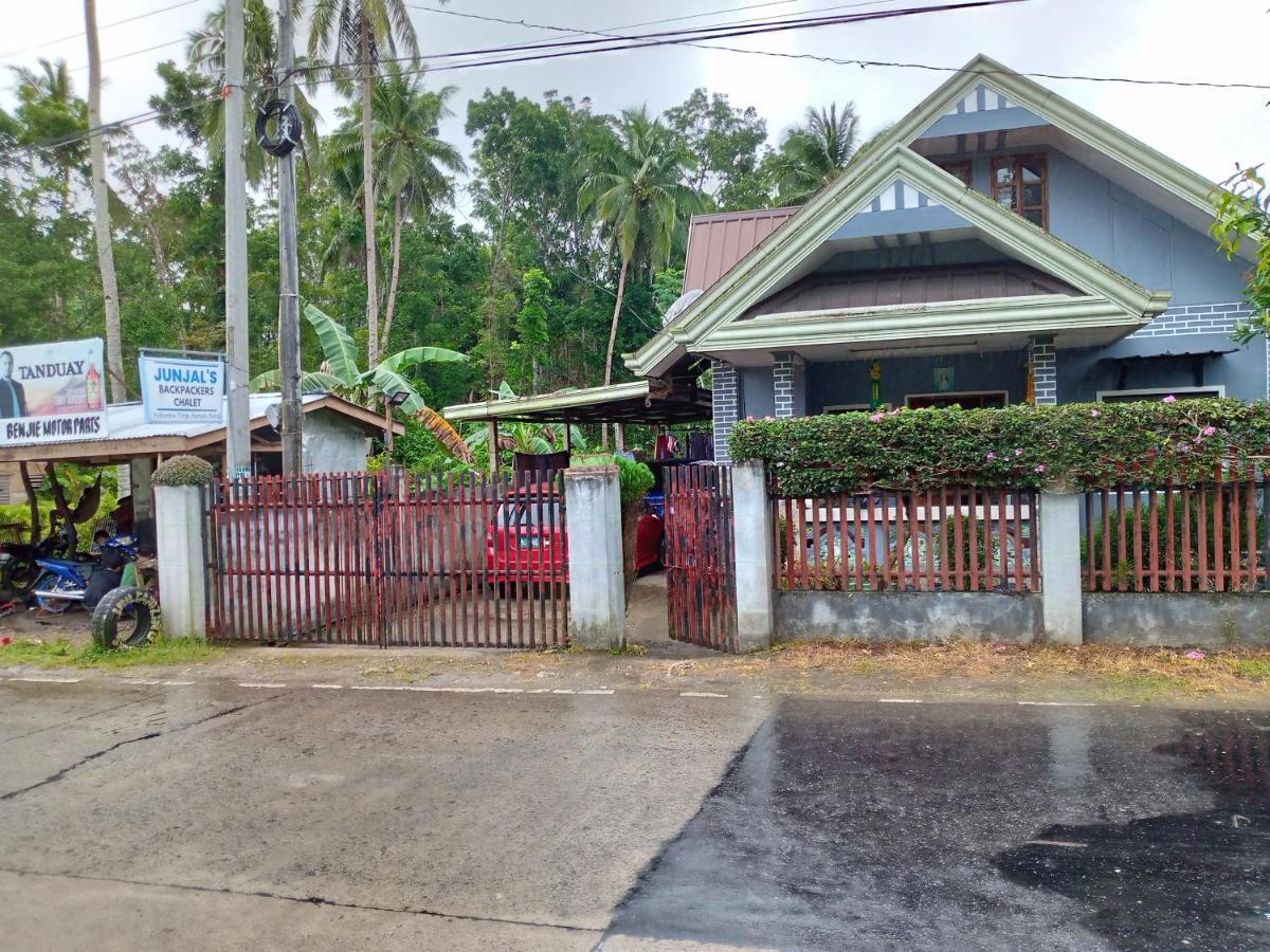 Junjals Backpackers Chalet Bohol Exterior photo